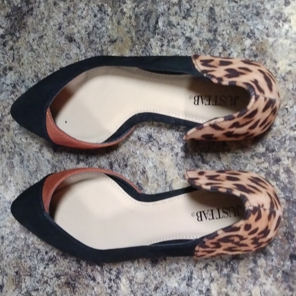 JustFab Shoes - 2 FOR $15 BUNDLE SALE! New flat shoes, animal print